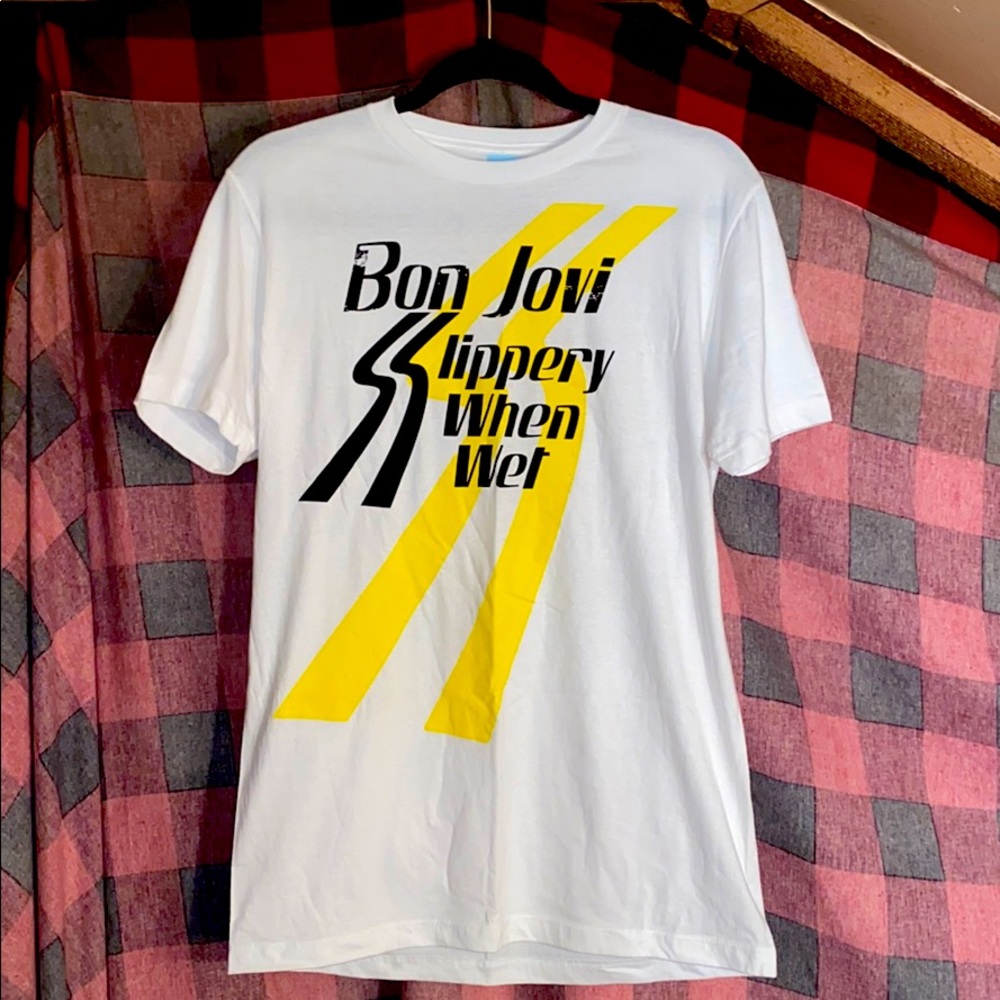 🌟NWOT Bon Jovi Slippery When Wet Tee Shirt